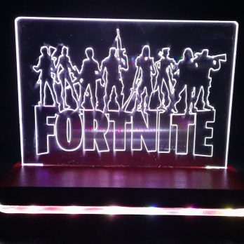 FORTNITE ΦΩΤΙΣΤΙΚΟ 3D ΣΕ ΞΥΛΙΝΗ ΒΑΣΗ ΜΕ ΜΟΝΟΧΡΩΜΟ ΦΩΤΙΣΜΟ